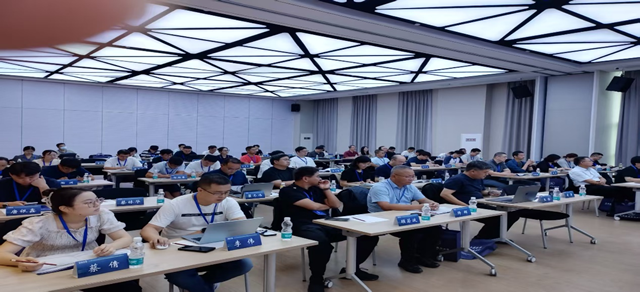 举办省职业院校双师型教师培训与交流会议图9.png